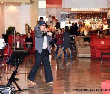 SAVERIO AMATO IN: "TRIBUTO A CELENTANO"