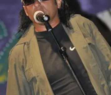 SAVERIO AMATO IN: "TRIBUTO A VASCO ROSSI"