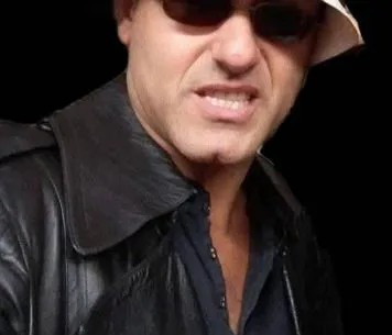 SAVERIO AMATO IN: "TRIBUTO A CELENTANO"